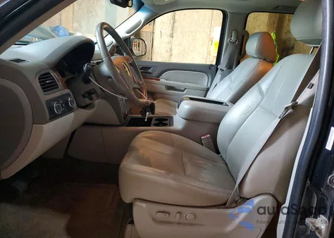 2011 Chevrolet Tahoe K1500 Lt z USA, uszkodzony, nr VIN 1GNSKBE0XBR162523